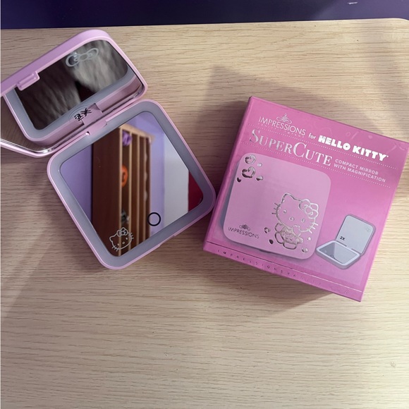 Hello Kitty Other - Hello kitty LED compact mirror